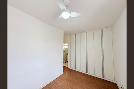 Apartamento à venda com 90m², 3 quartos e 2 vagasSuíte