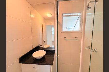 Apartamento à venda com 90m², 3 quartos e 2 vagasBanheiro Social