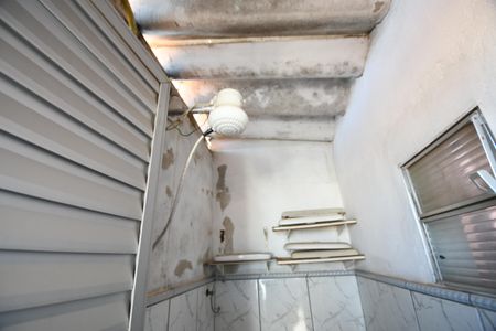 Casa à venda com 74m², 2 quartos e 2 vagasBanheiro de serviço