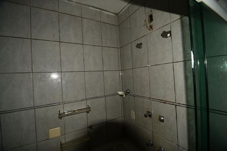 Casa à venda com 74m², 2 quartos e 2 vagasBanheiro 1