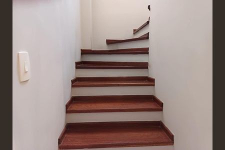 Casa à venda com 270m², 3 quartos e 2 vagasFoto 24