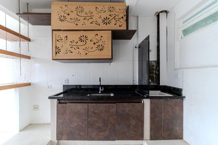 Apartamento para alugar com 47m², 2 quartos e sem vaga Apartamento para alugar com 47m², 2 quartos e sem vagaCozinha