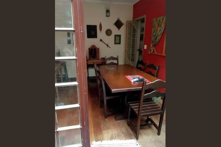 Casa para alugar com 219m², 3 quartos e 2 vagas