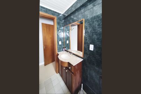 Apartamento para alugar com 66m², 4 quartos e sem vaga Apartamento para alugar com 66m², 4 quartos e sem vagaBanheiro