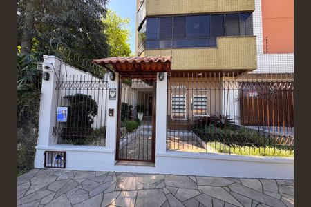 Apartamento para alugar com 66m², 4 quartos e sem vaga Apartamento para alugar com 66m², 4 quartos e sem vagaFachada