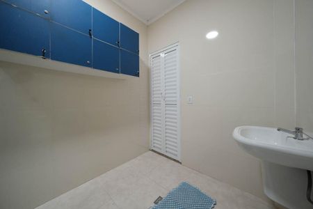 Casa para alugar com 250m², 1 quarto e sem vagaBanheiro