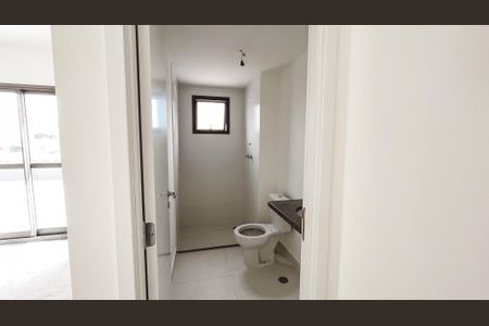 Apartamento à venda com 255m², 3 quartos e 2 vagasBanheiro da Suíte 3