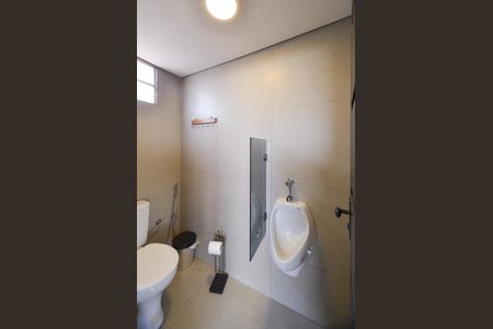 Casa à venda com 443m², 3 quartos e 3 vagasBanheiro de Serviço