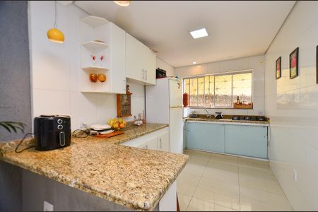 Casa à venda com 443m², 3 quartos e 3 vagasCozinha