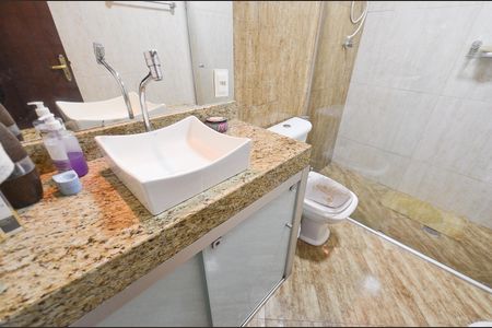 Casa à venda com 443m², 3 quartos e 3 vagasBanheiro Social