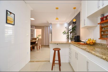 Casa à venda com 443m², 3 quartos e 3 vagasCozinha