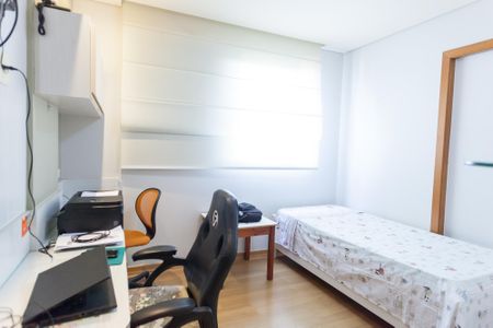Apartamento à venda com 111m², 3 quartos e 3 vagasQuarto 2