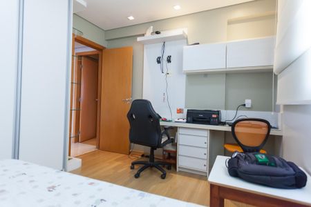 Apartamento à venda com 111m², 3 quartos e 3 vagasQuarto 2