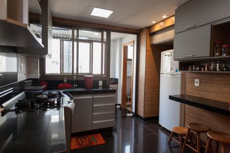 Apartamento à venda com 111m², 3 quartos e 3 vagasCozinha