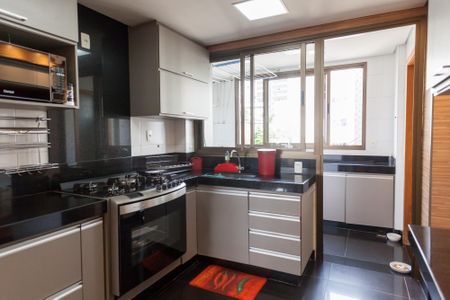 Apartamento à venda com 111m², 3 quartos e 3 vagasCozinha