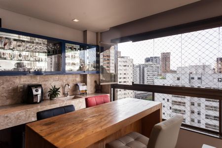 Apartamento à venda com 111m², 3 quartos e 3 vagasVaranda 