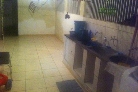 Casa à venda com 218m², 3 quartos e 4 vagas