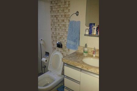 Casa à venda com 218m², 3 quartos e 4 vagas