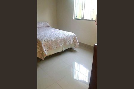 Casa à venda com 3 quartos, 218m² em Cinquentenario, Belo Horizonte