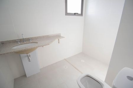 Apartamento à venda com 106m², 3 quartos e 2 vagas Apartamento à venda com 106m², 3 quartos e 2 vagasBanheiro da Suíte