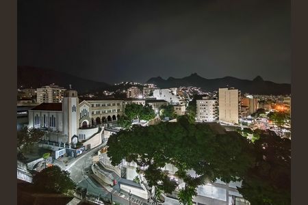 Apartamento para alugar com 68m², 2 quartos e sem vaga Apartamento para alugar com 68m², 2 quartos e sem vagaVista da Sacada