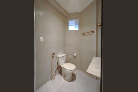 Apartamento para alugar com 68m², 2 quartos e sem vaga Apartamento para alugar com 68m², 2 quartos e sem vagaBanheiro Corredor