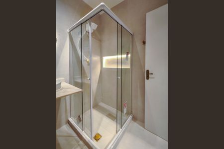 Apartamento para alugar com 68m², 2 quartos e sem vaga Apartamento para alugar com 68m², 2 quartos e sem vagaBanheiro Corredor
