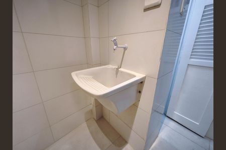 Apartamento para alugar com 68m², 2 quartos e sem vaga Apartamento para alugar com 68m², 2 quartos e sem vagaÁrea de Serviço