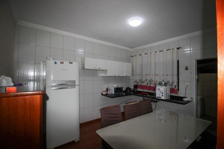 Casa para alugar com 150m², 3 quartos e 2 vagas