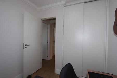 Apartamento à venda com 81m², 3 quartos e 2 vagasQuarto 2