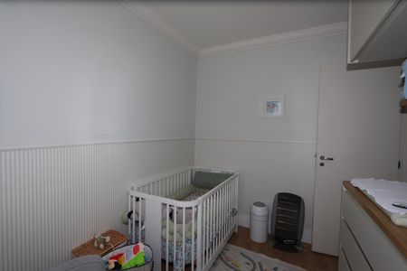 Apartamento à venda com 81m², 3 quartos e 2 vagasQuarto 1