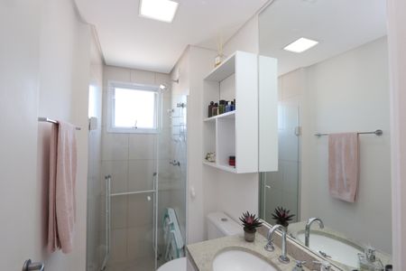 Apartamento à venda com 81m², 3 quartos e 2 vagasBanheiro Social