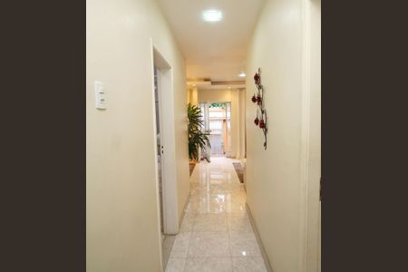 Casa à venda com 361m², 3 quartos e 2 vagasSala - Corredor