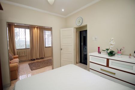 Casa à venda com 361m², 3 quartos e 2 vagasQuarto 1