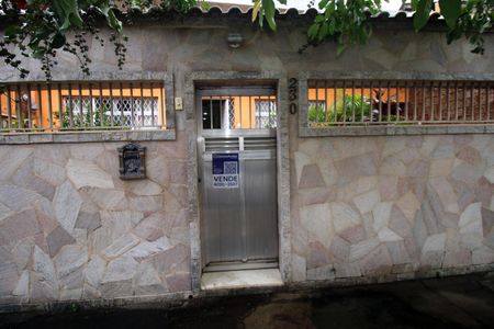 Casa à venda com 361m², 3 quartos e 2 vagasPlaca