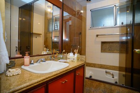 Apartamento à venda com 130m², 3 quartos e 2 vagasBanheiro Corredor