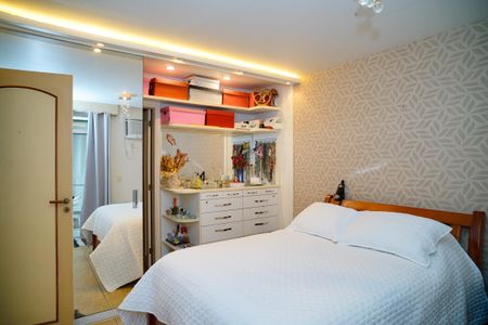 Apartamento à venda com 130m², 3 quartos e 2 vagasSuíte