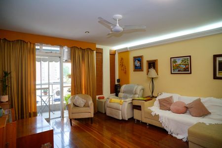 Sala de apartamento à venda com 3 quartos, 130m² em Icaraí, Niterói