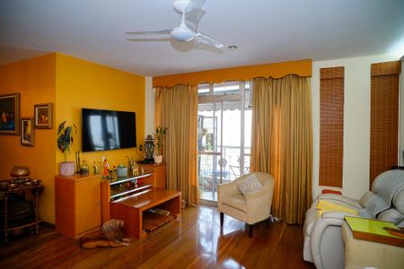 Sala de apartamento à venda com 3 quartos, 130m² em Icaraí, Niterói