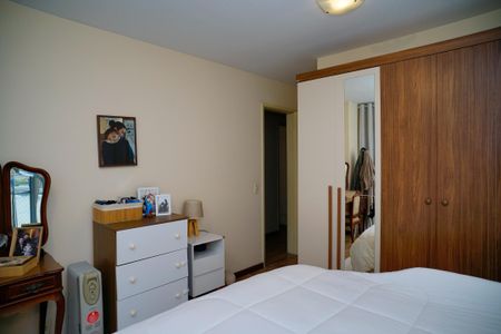 Apartamento à venda com 130m², 3 quartos e 2 vagasQuarto 2