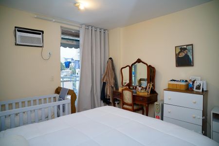 Apartamento à venda com 130m², 3 quartos e 2 vagasQuarto 2