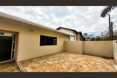 Casa de condomínio à venda com 257m², 4 quartos e 4 vagasFachada