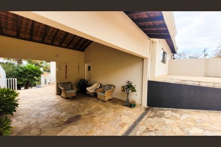 Casa de condomínio à venda com 257m², 4 quartos e 4 vagasGaragem