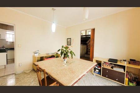 Casa de condomínio à venda com 257m², 4 quartos e 4 vagasCopa