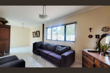 Sala de casa de condomínio à venda com 4 quartos, 257m² em Loteamento Caminhos de São Conrado (Sousas), Campinas