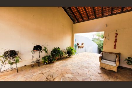 Casa de condomínio à venda com 257m², 4 quartos e 4 vagasGaragem