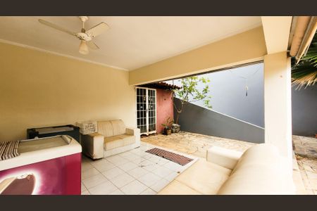 Casa de condomínio à venda com 257m², 4 quartos e 4 vagasÁrea externa