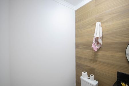 Casa à venda com 180m², 3 quartos e 5 vagas Casa à venda com 180m², 3 quartos e 5 vagasBanheiro Social