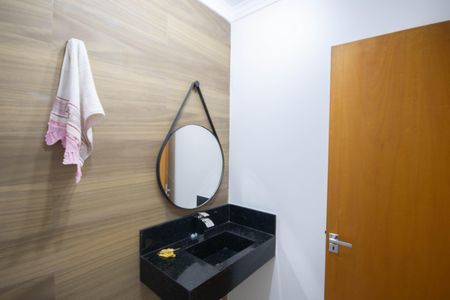 Casa à venda com 180m², 3 quartos e 5 vagas Casa à venda com 180m², 3 quartos e 5 vagasBanheiro Social