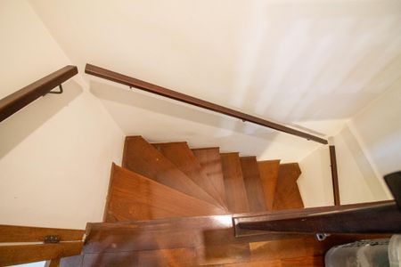 Escada de casa à venda com 2 quartos, 113m² em Chácara Santo Antônio (zona Sul), São Paulo